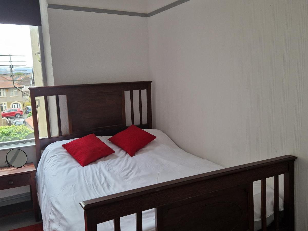 Three Bedroomed House In Morecambe Exterior photo